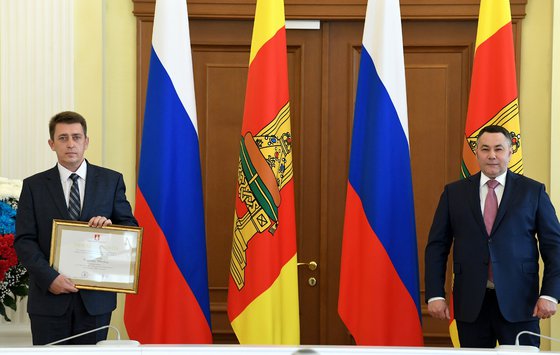 11 июня губернатор Игорь Руденя вручил государственные награды жителям Тверской области